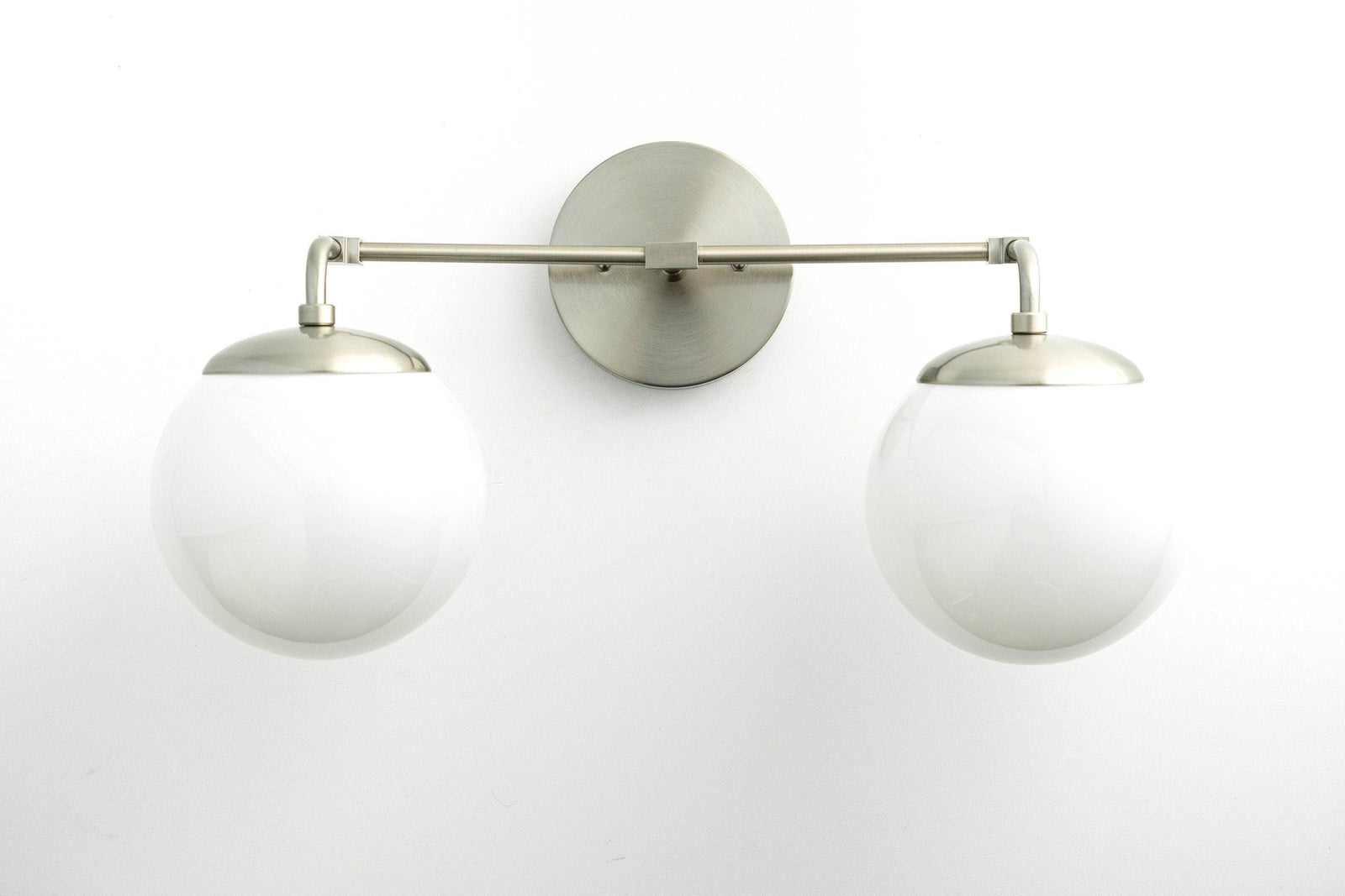 VANITY LIGHT MODEL NO. 7615
