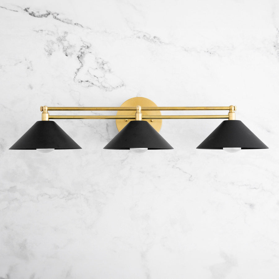 VANITY LIGHT MODEL NO. 8662