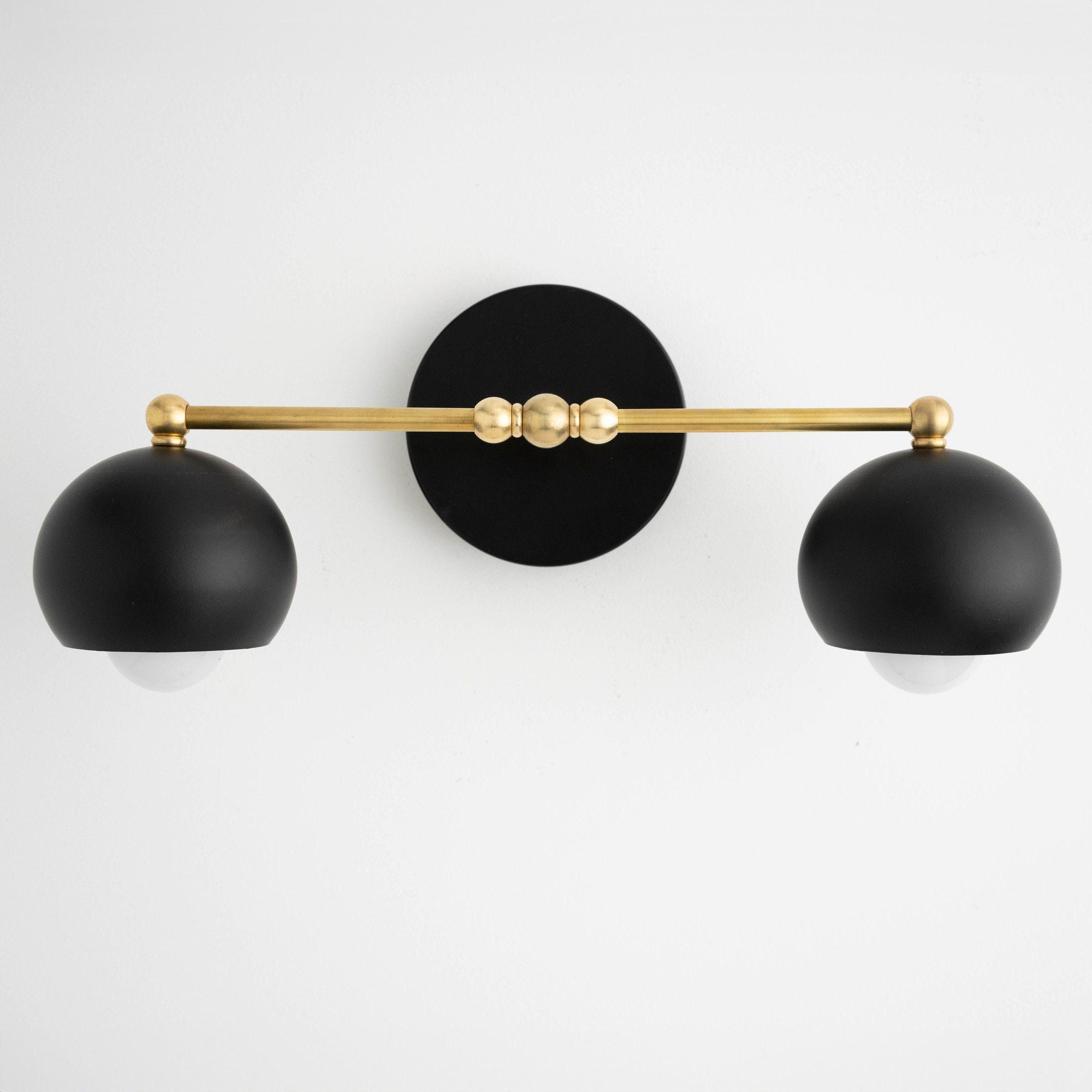 VANITY LIGHT MODEL NO. 4420