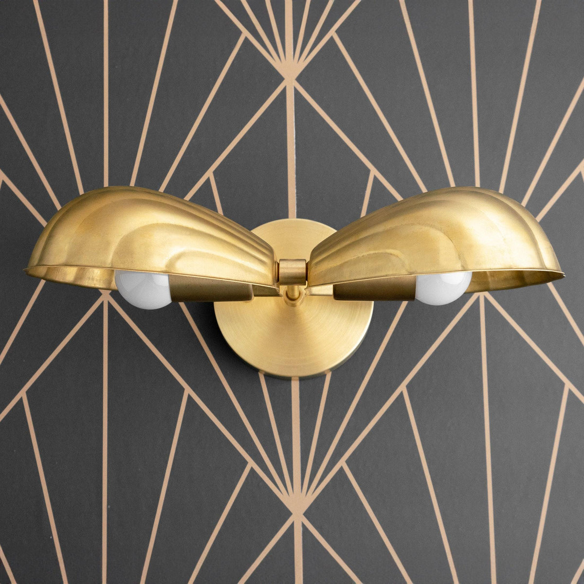 VANITY LIGHT MODEL NO. 0212