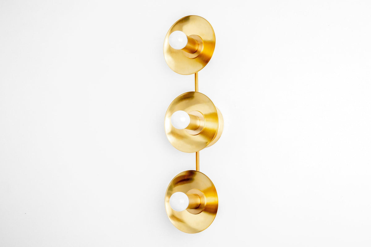 VANITY LIGHT MODEL NO. 2681