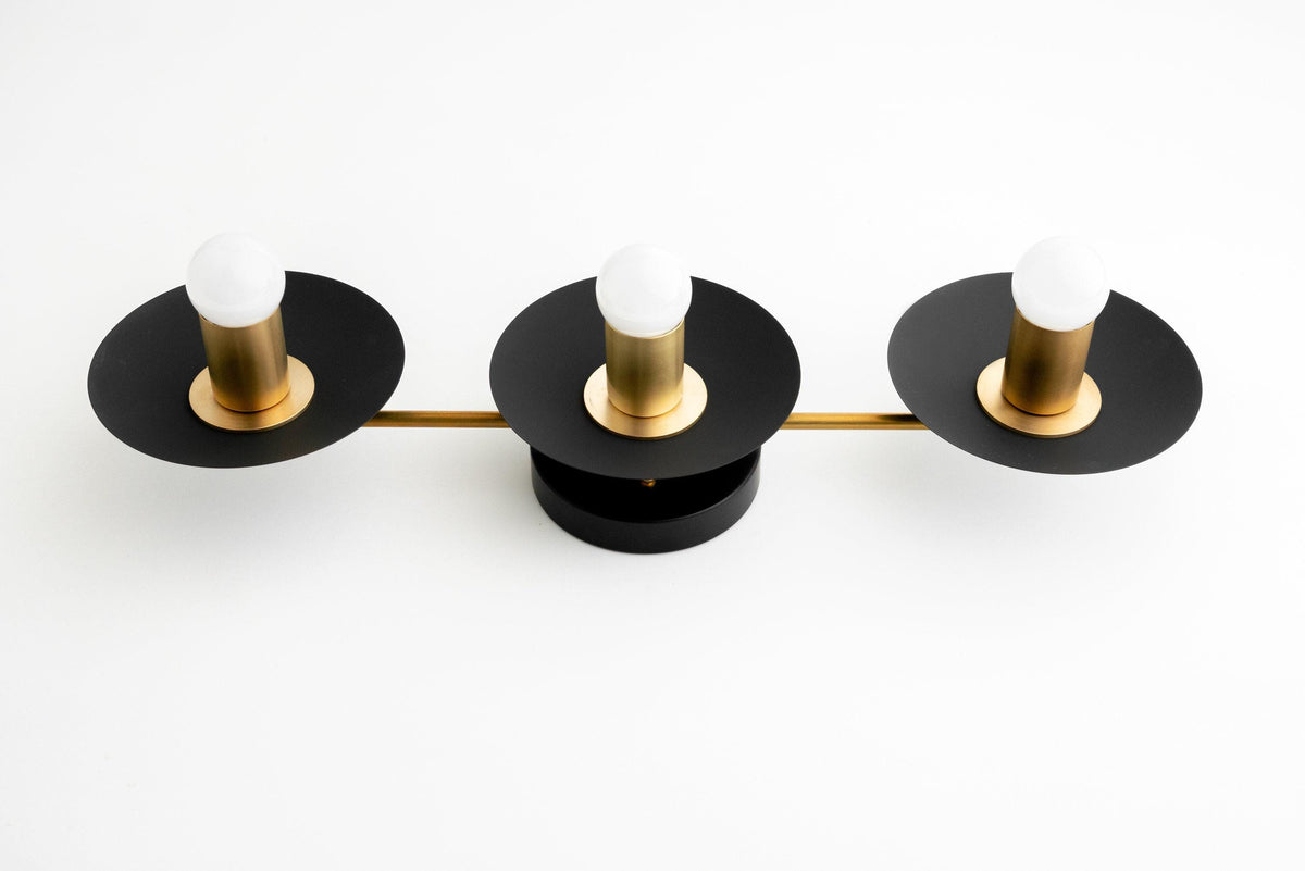 VANITY LIGHT MODEL NO. 2681