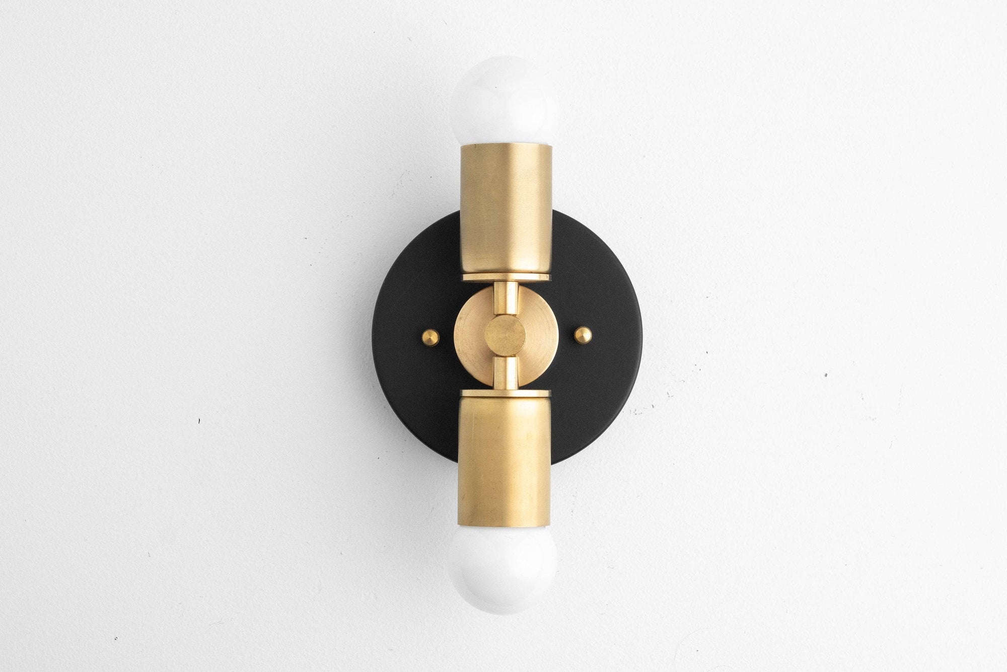 VANITY LIGHT MODEL NO. 2621