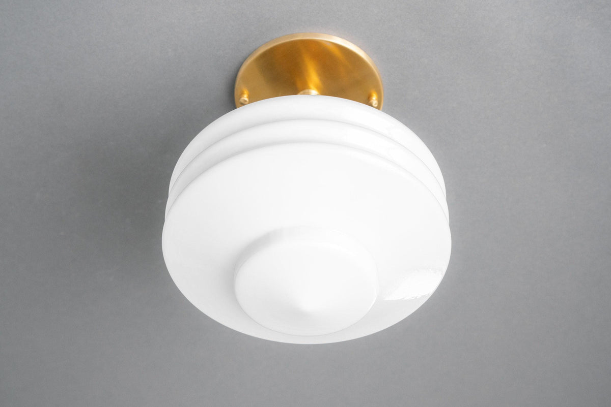 CEILING LIGHT MODEL NO. 0520