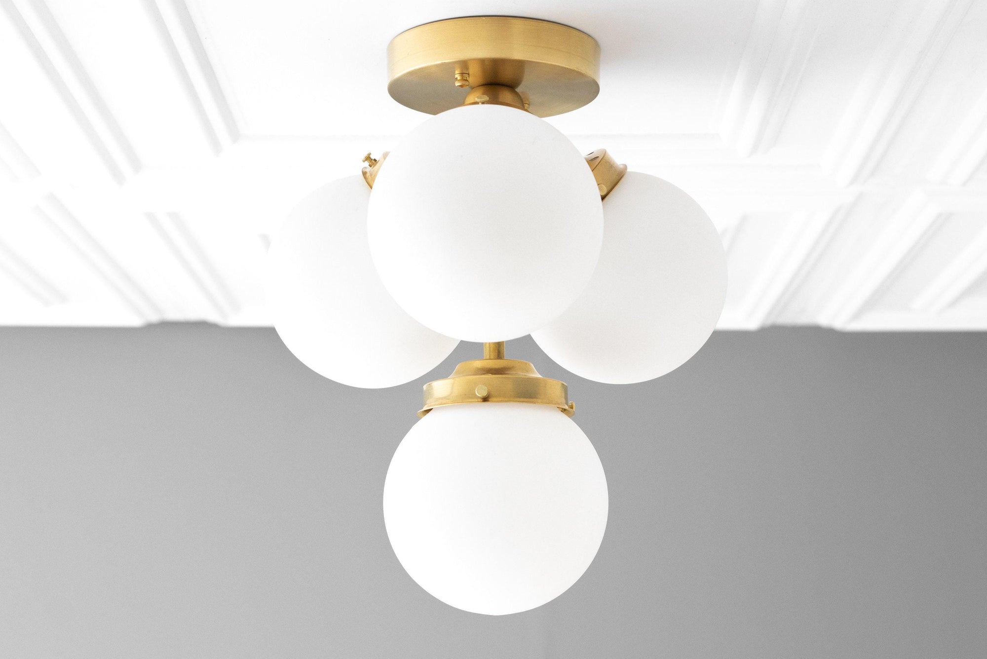 CEILING LIGHT MODEL NO. 6641