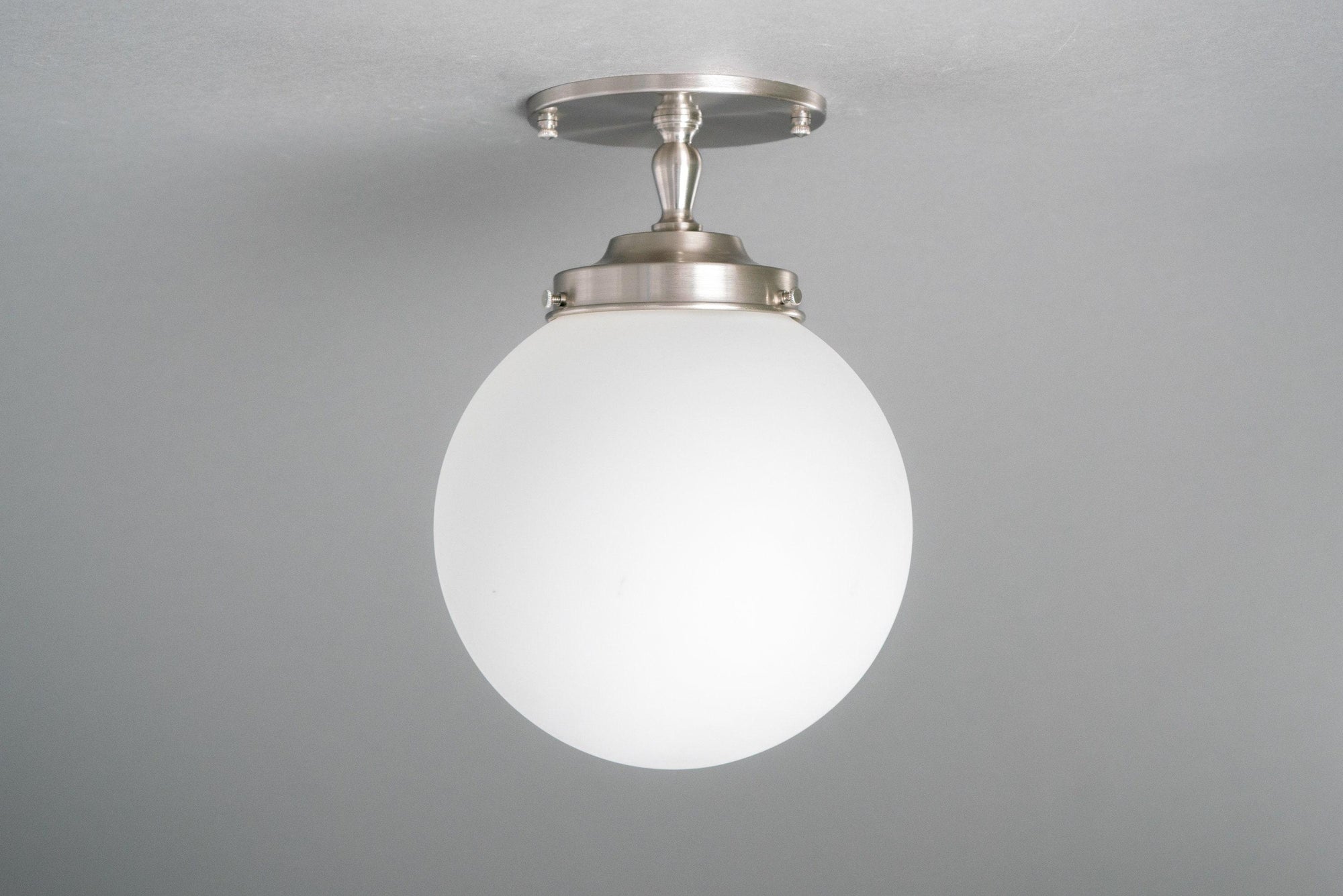 CEILING LIGHT MODEL NO. 9046