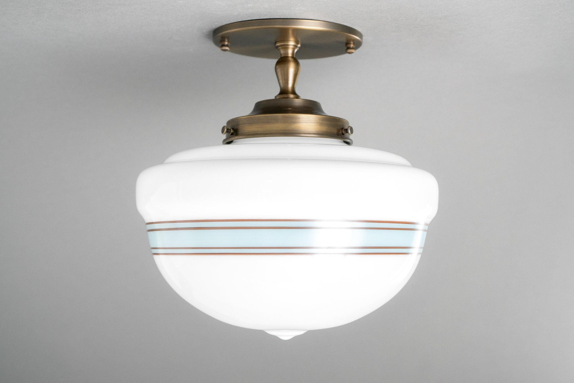 CEILING LIGHT MODEL NO. 3219