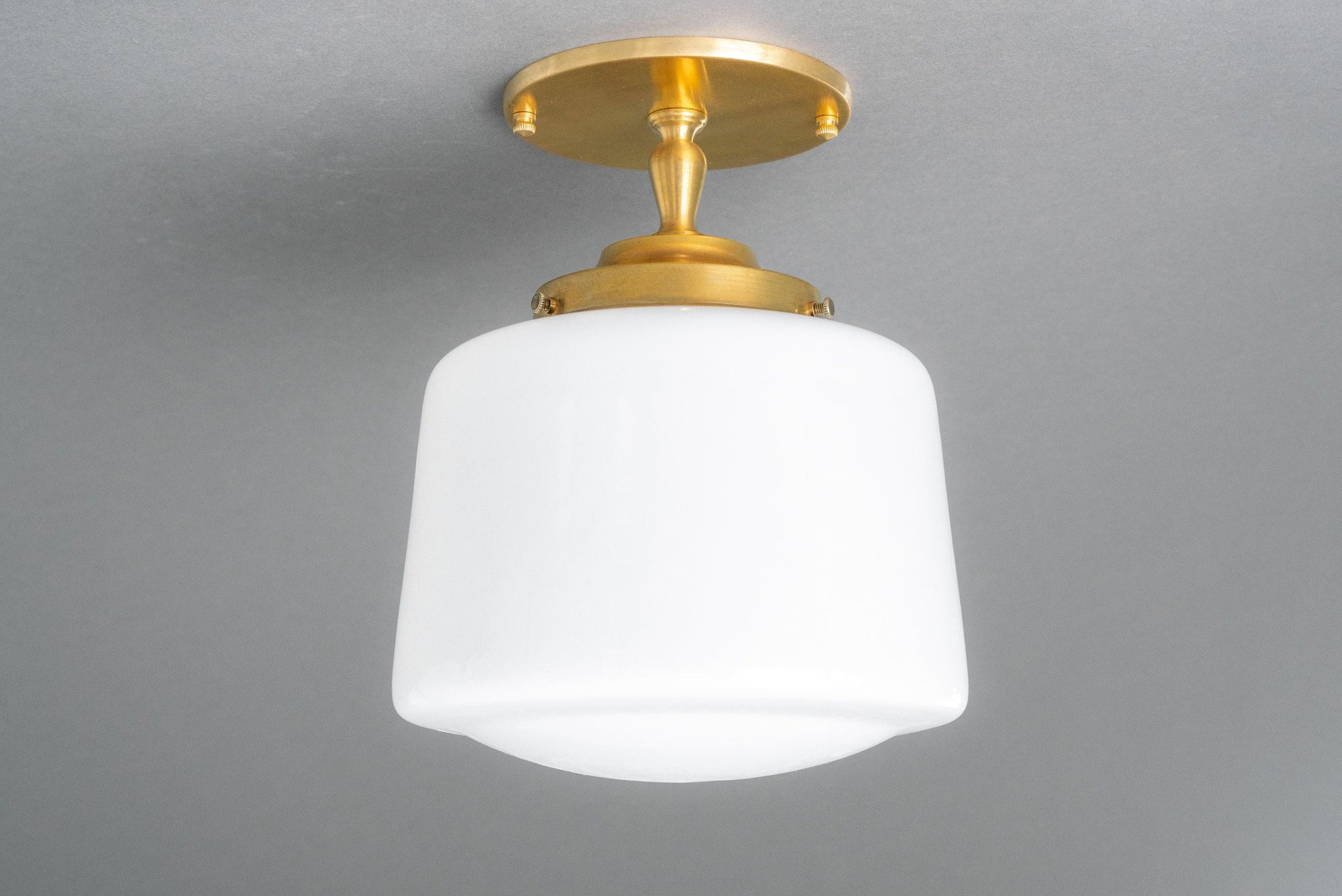 CEILING LIGHT MODEL NO. 8224