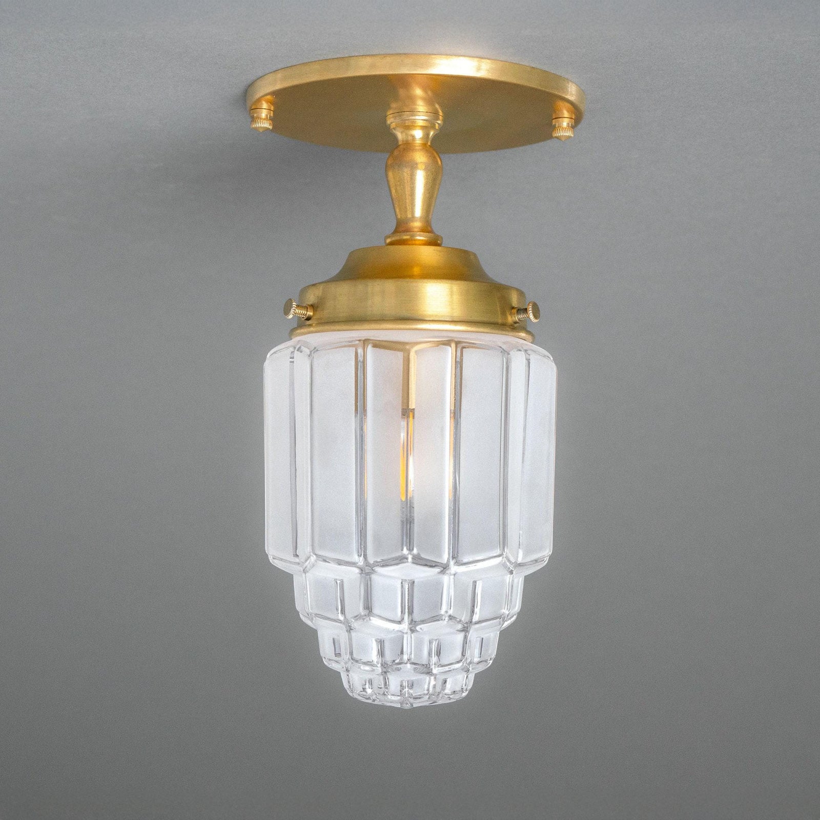 CEILING LIGHT MODEL NO. 7466