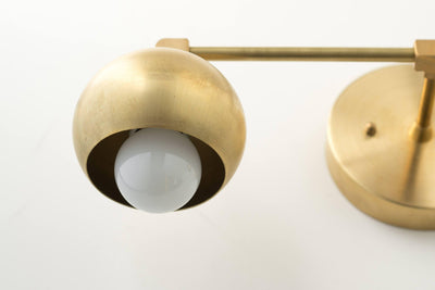VANITY LIGHT MODEL NO. 5469