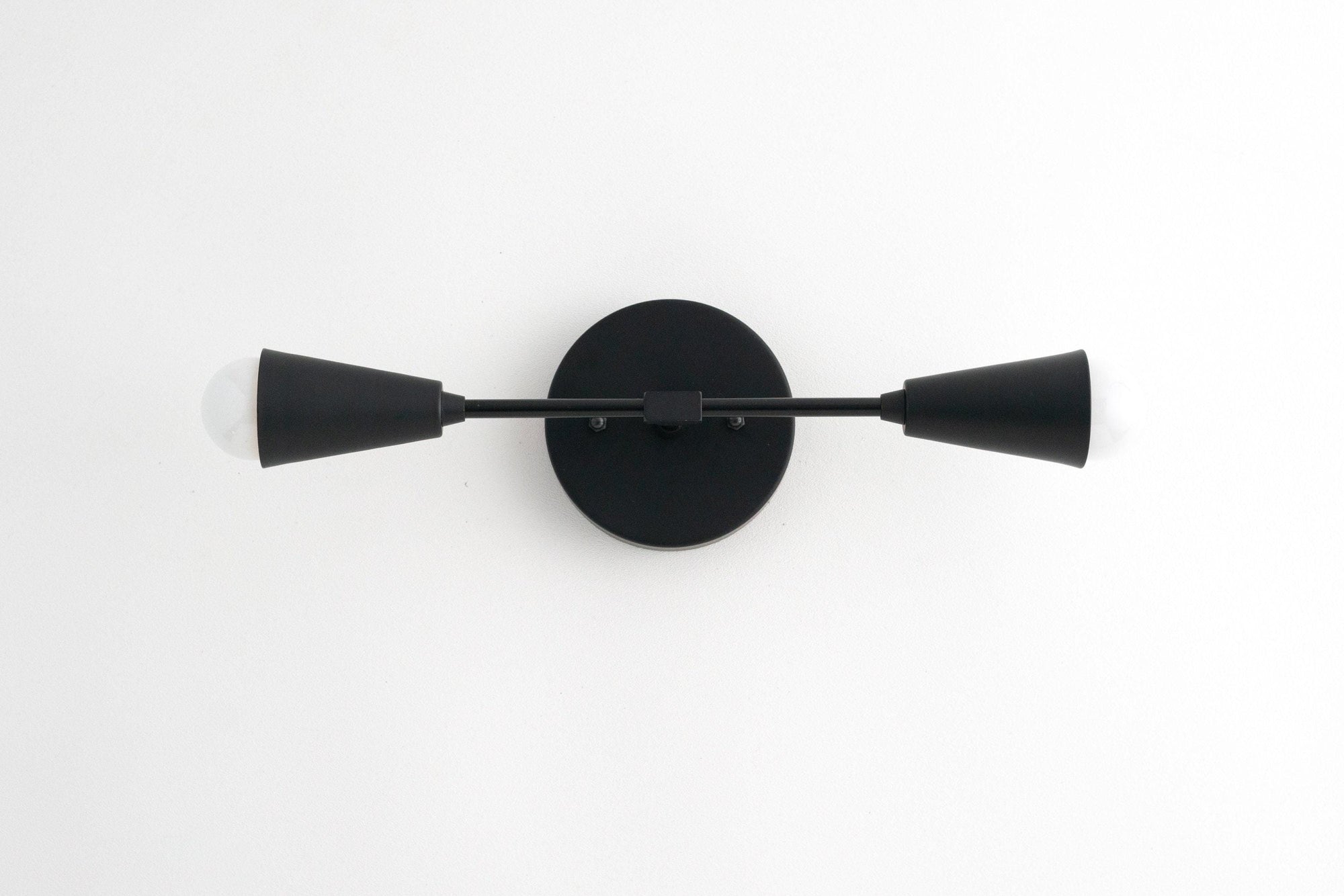 VANITY LIGHT MODEL NO. 3209