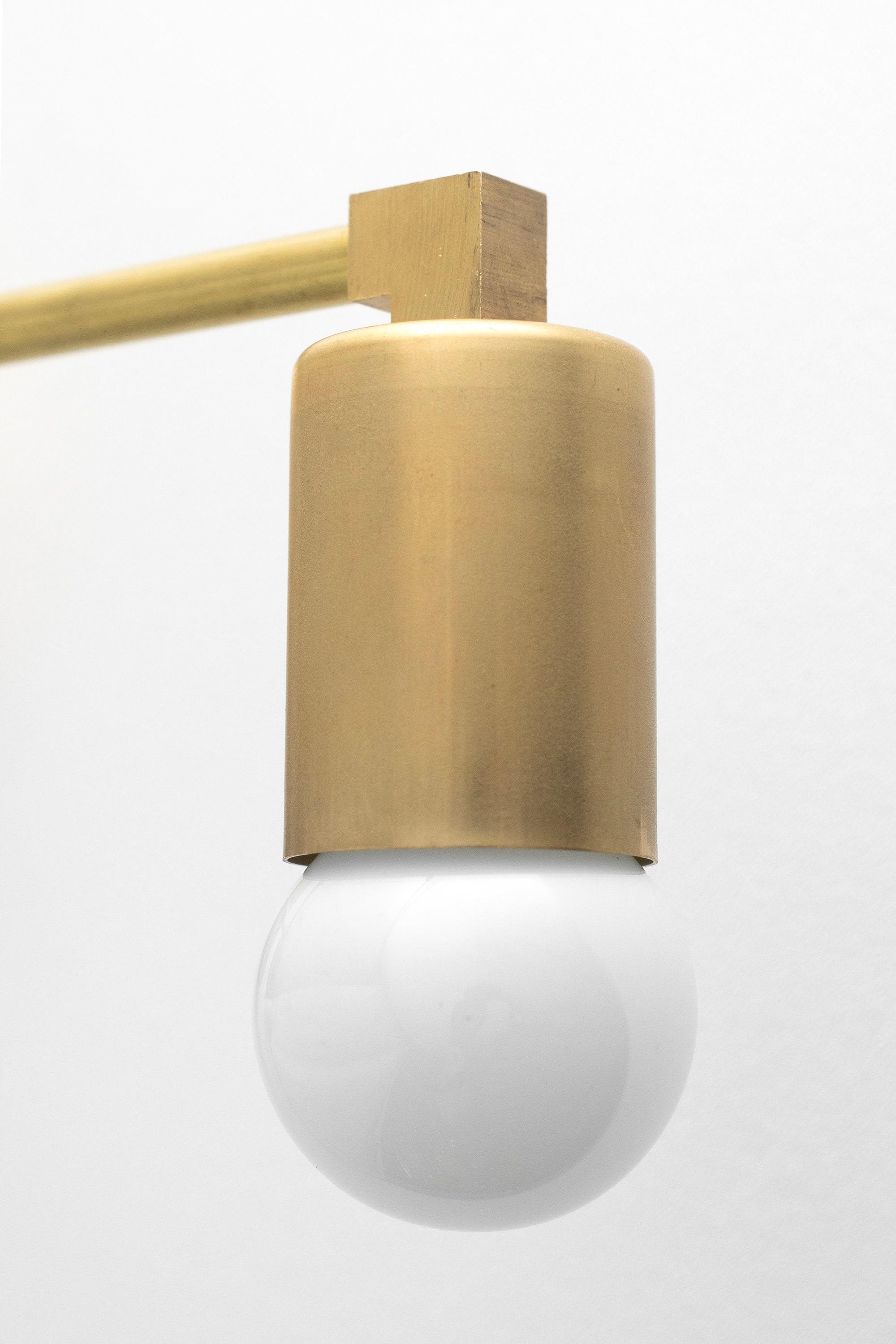 VANITY LIGHT MODEL NO. 7591