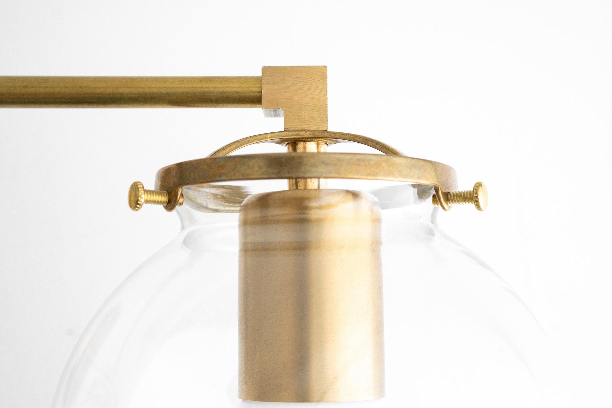 VANITY LIGHT MODEL NO. 4357