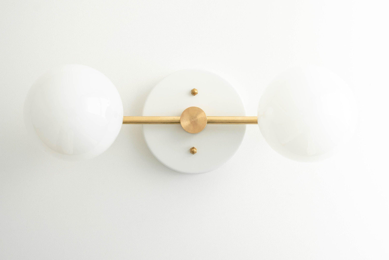 VANITY LIGHT MODEL NO. 7826