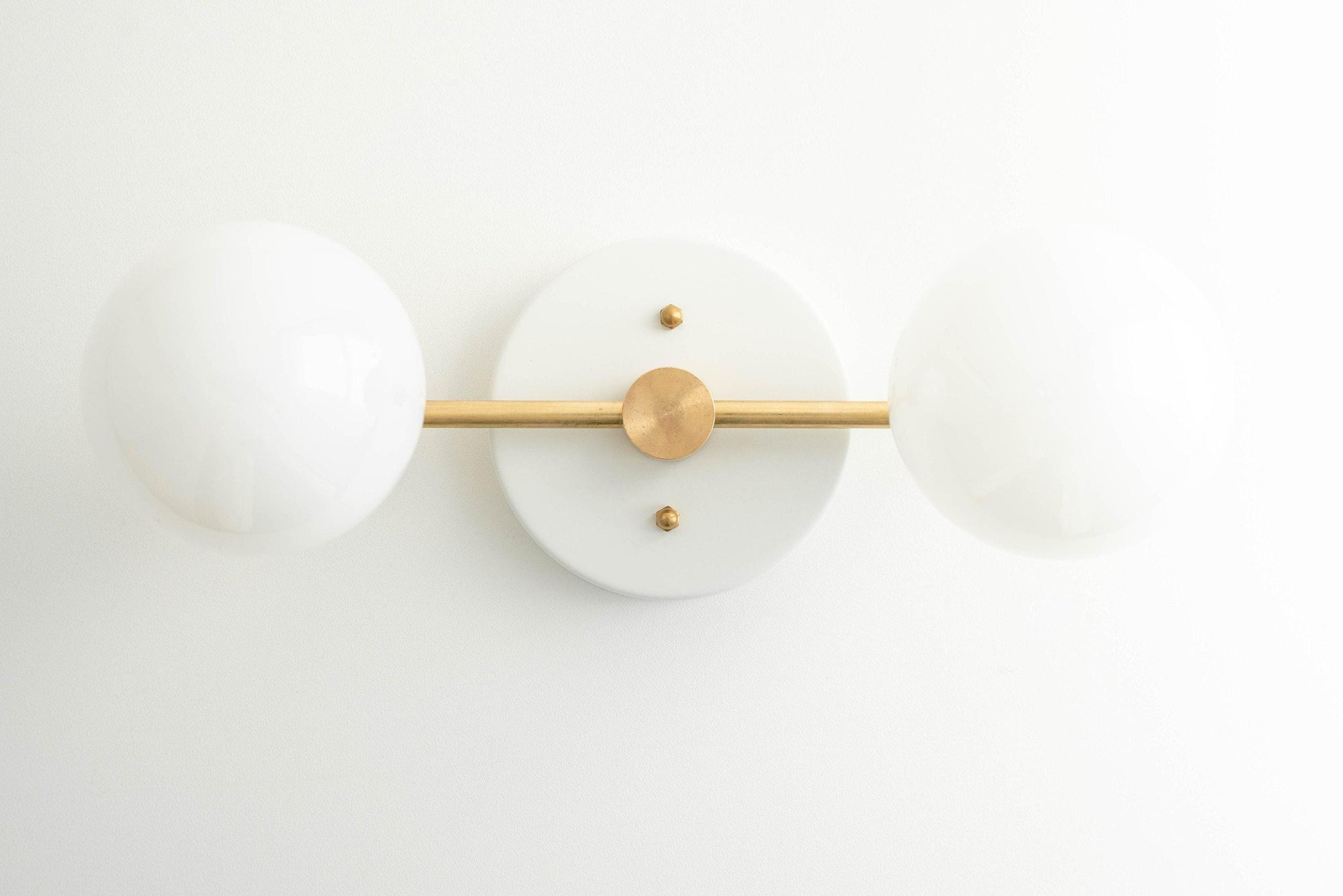 VANITY LIGHT MODEL NO. 7826