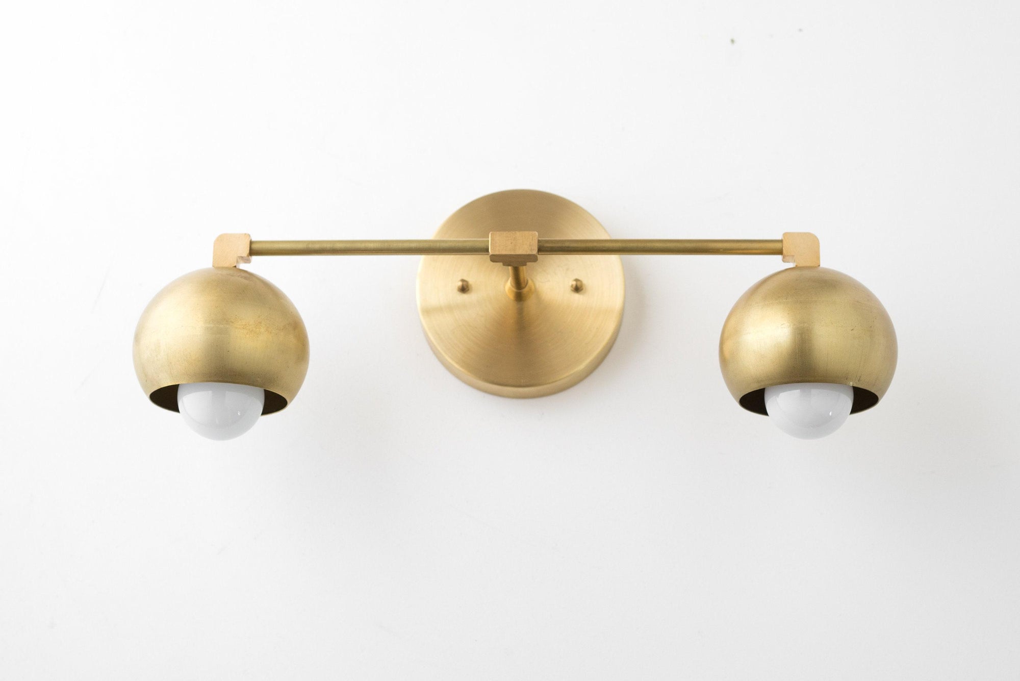 VANITY LIGHT MODEL NO. 5469