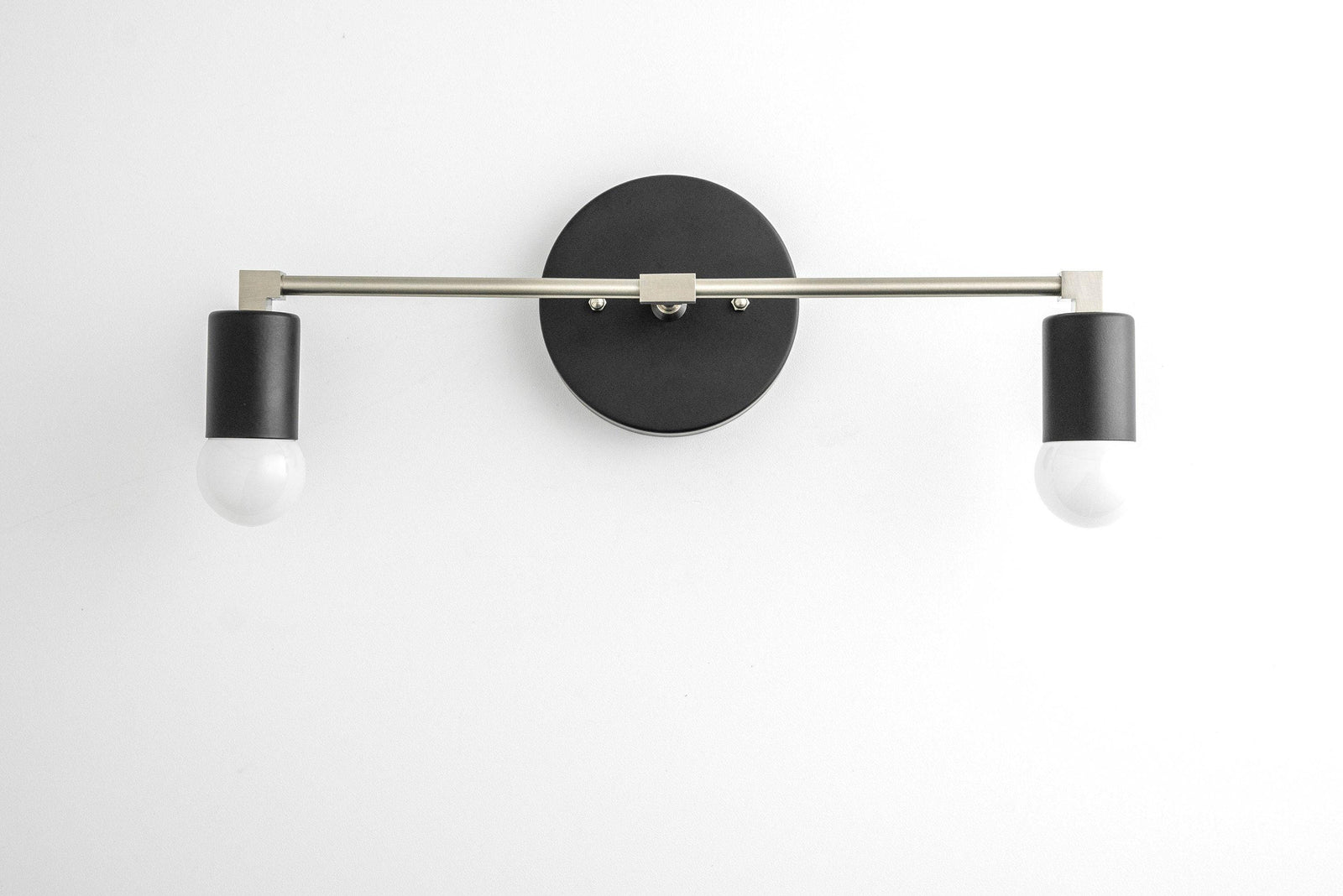 VANITY LIGHT MODEL NO. 8412