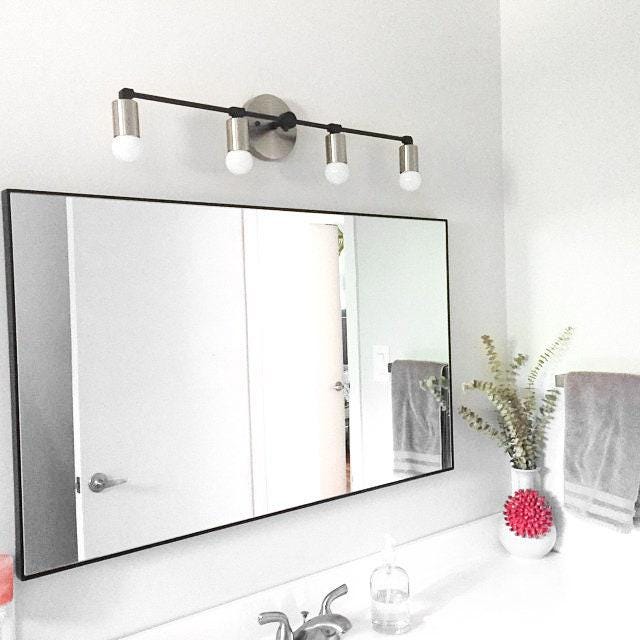 VANITY LIGHT MODEL NO. 5003