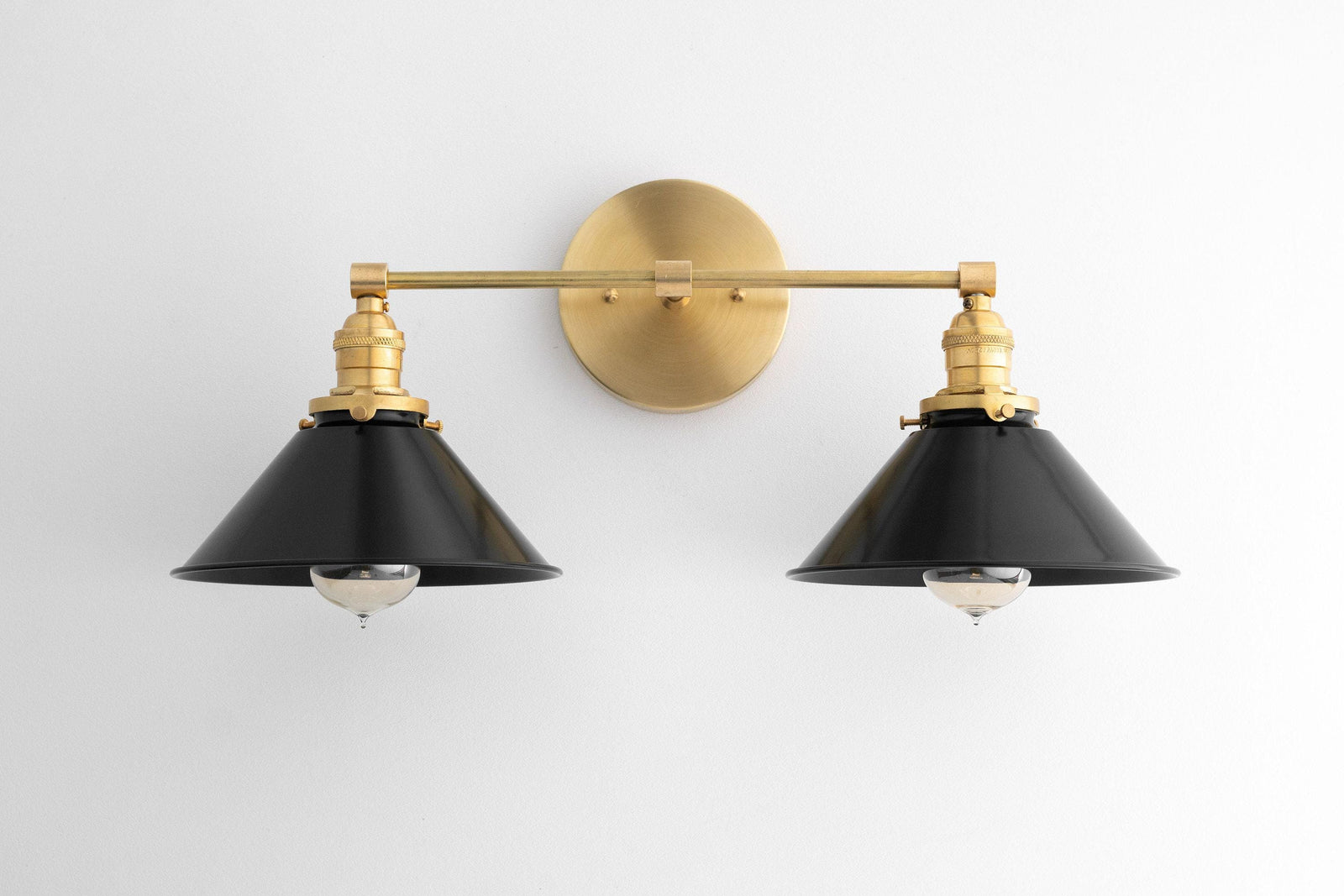 VANITY LIGHT MODEL NO. 9468