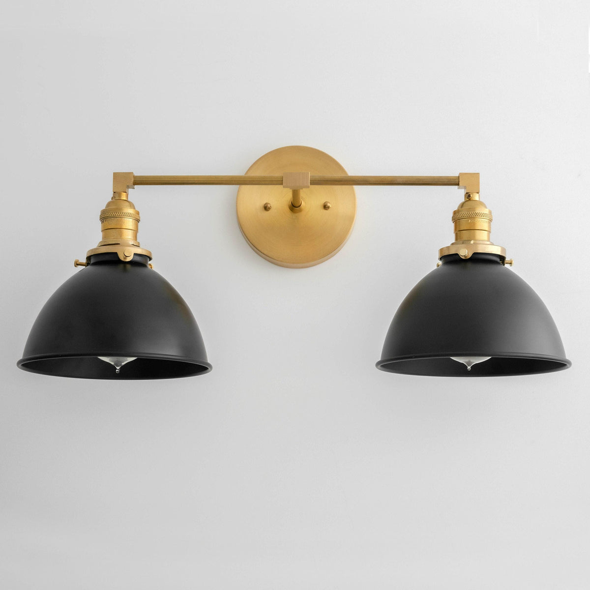 VANITY LIGHT MODEL NO. 3370