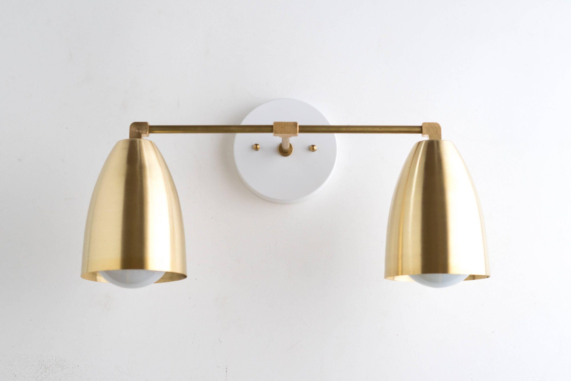 VANITY LIGHT MODEL NO. 8289