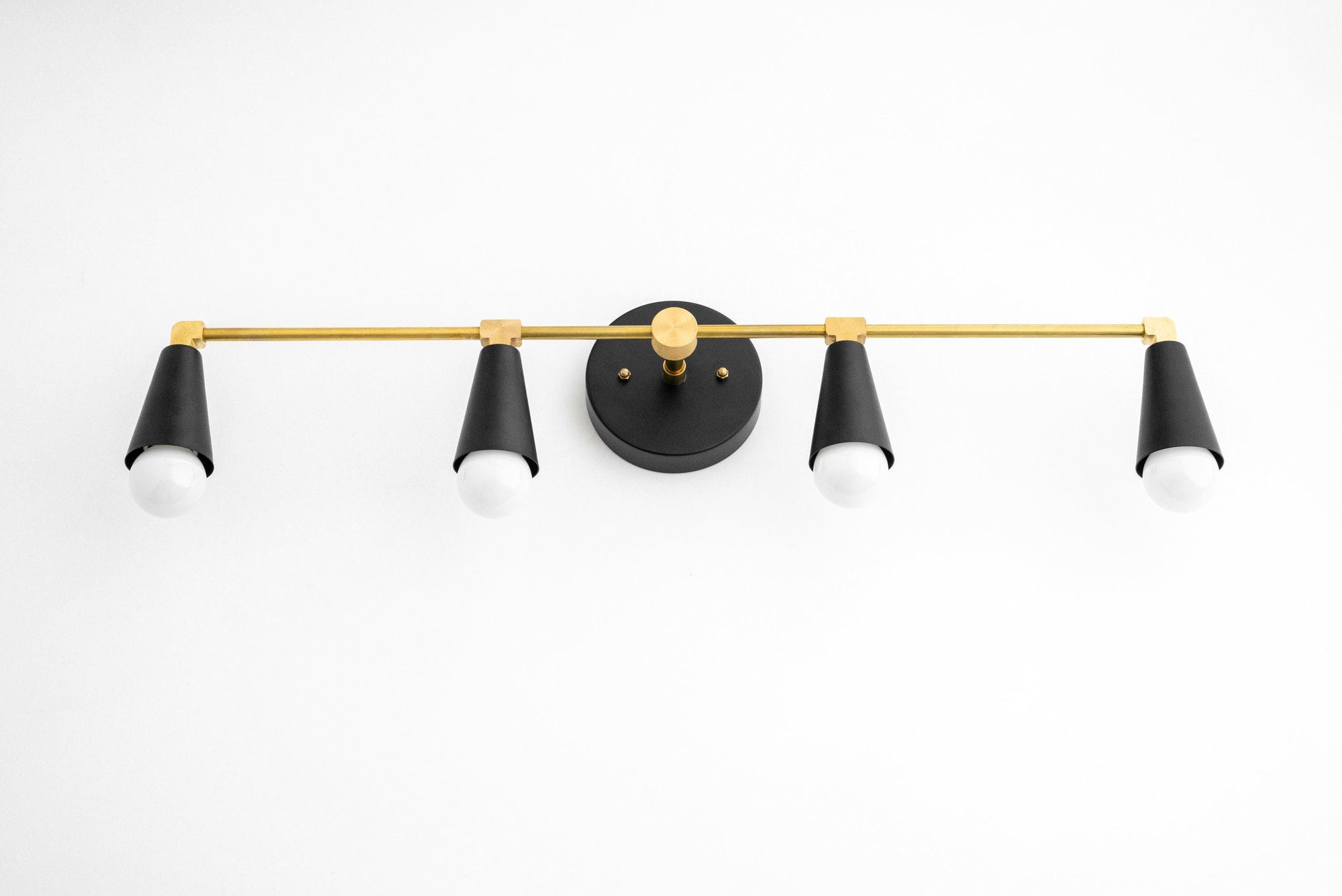 VANITY LIGHT MODEL NO. 5773