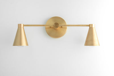 VANITY LIGHT MODEL NO. 5580