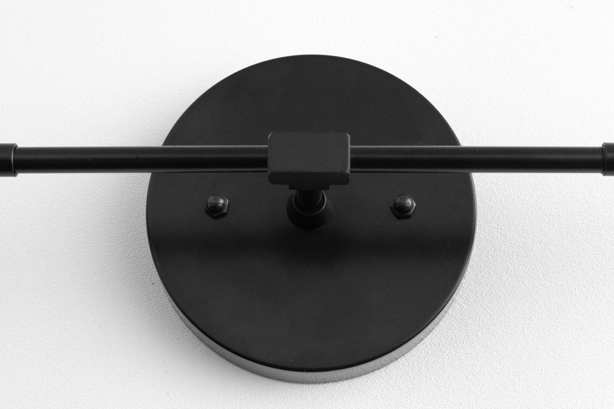 VANITY LIGHT MODEL NO. 5563