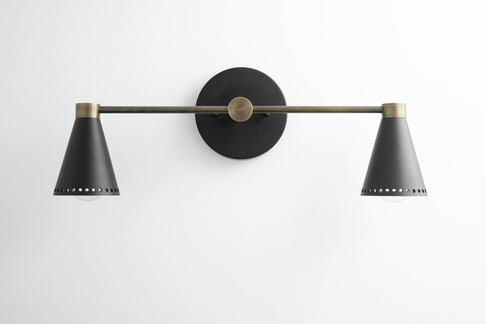 VANITY LIGHT MODEL NO. 6749