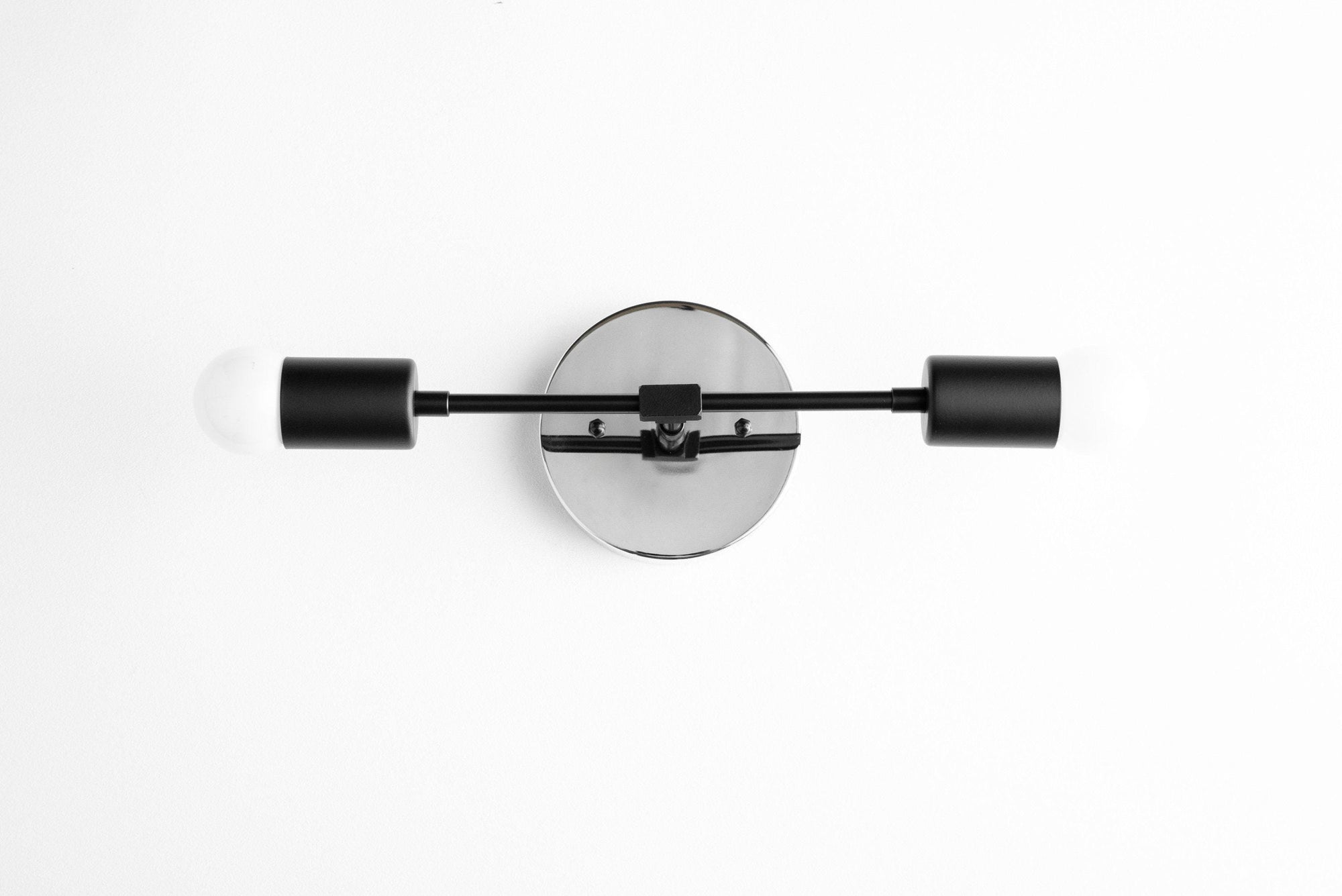 VANITY LIGHT MODEL NO. 5563