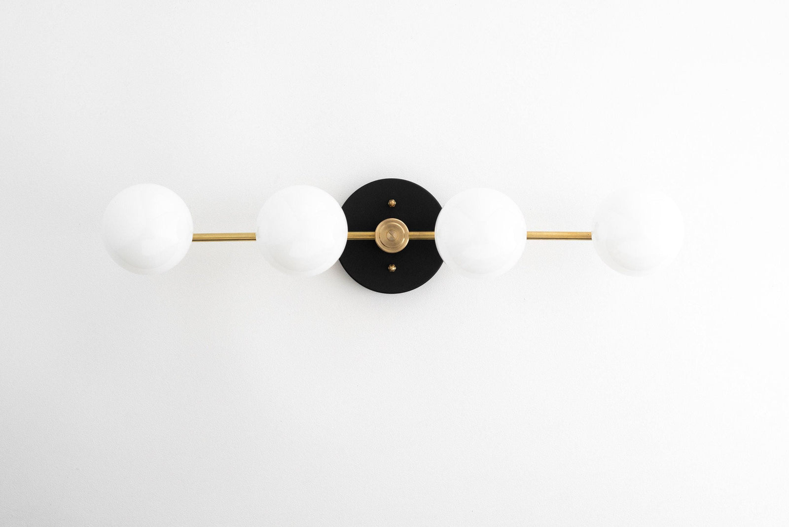 VANITY LIGHT MODEL NO. 1113