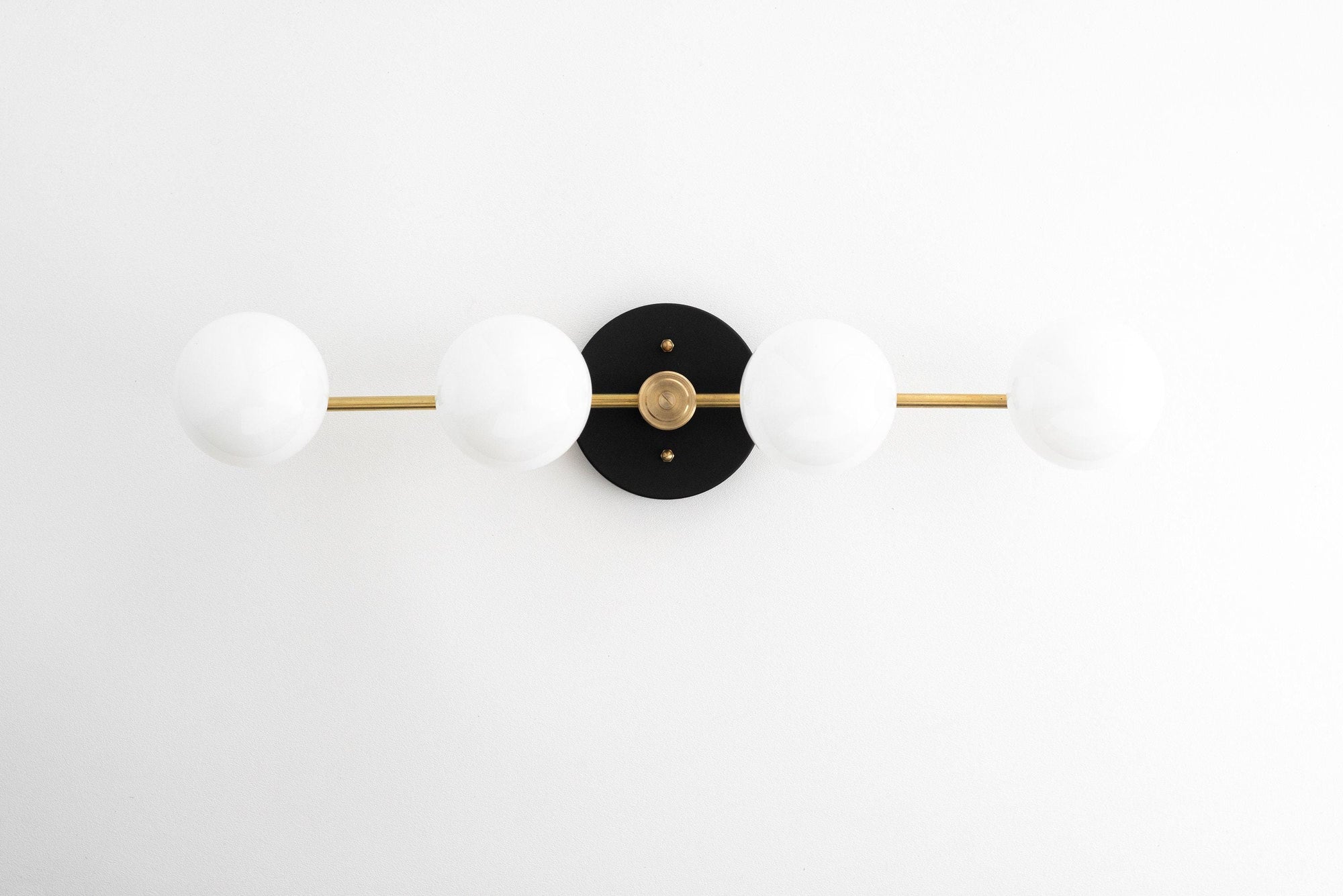 VANITY LIGHT MODEL NO. 1113
