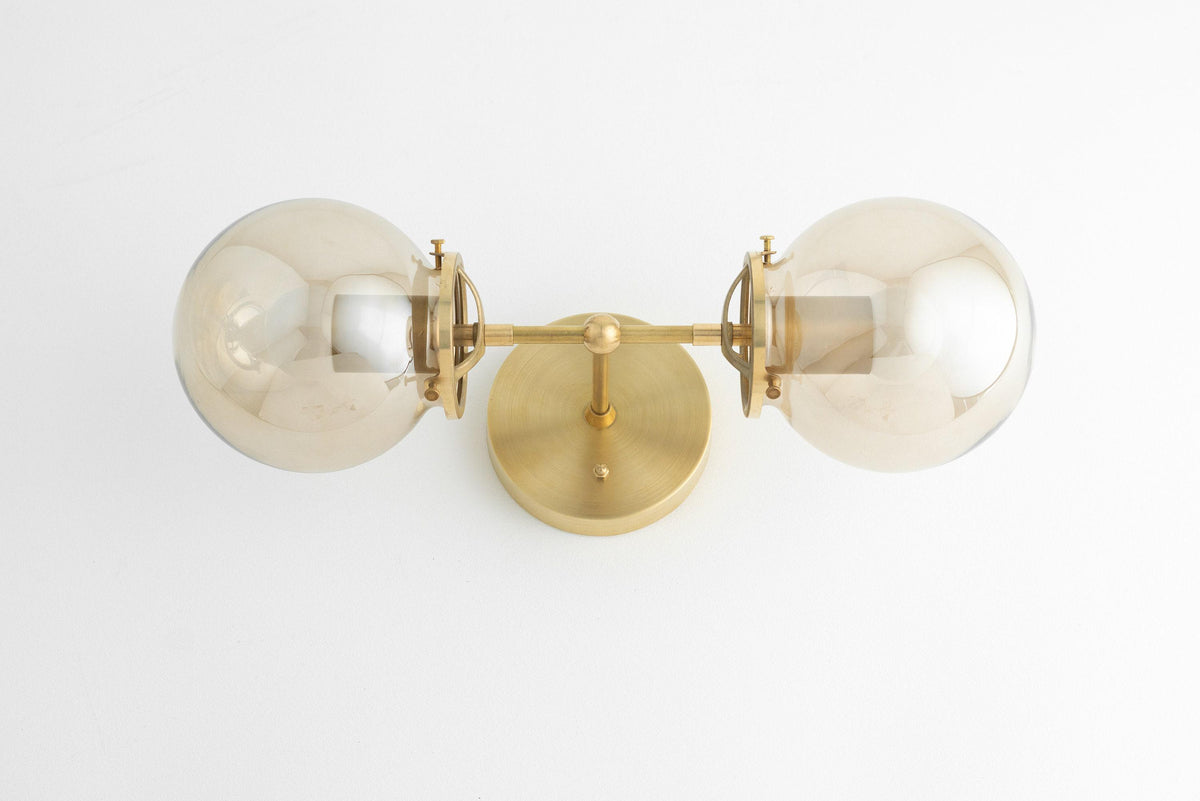 VANITY LIGHT MODEL NO. 8983