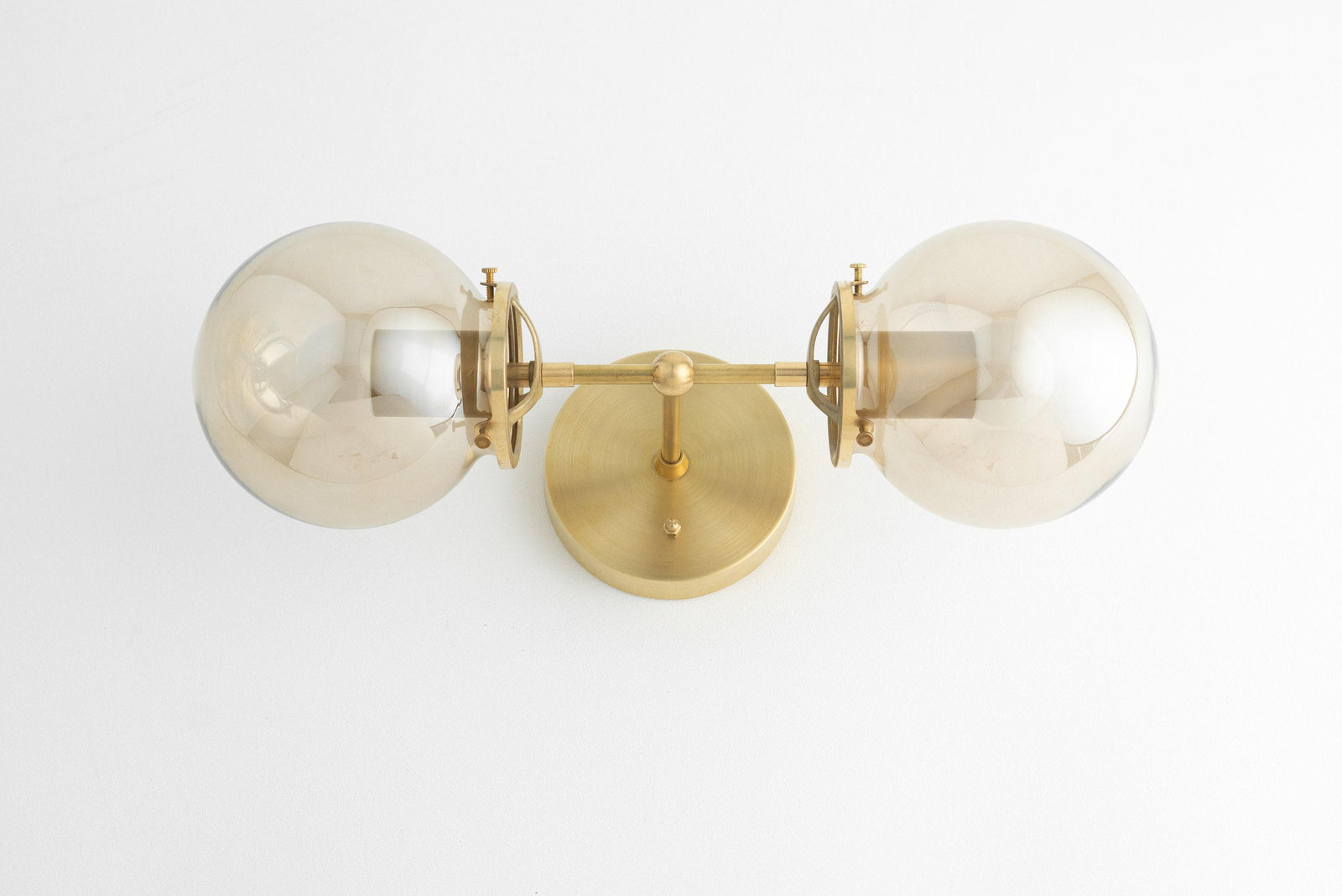 VANITY LIGHT MODEL NO. 8983