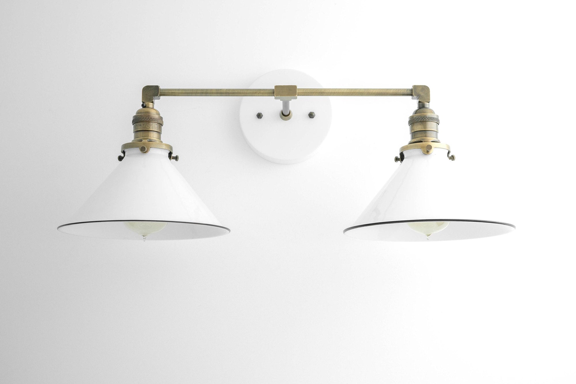 VANITY LIGHT MODEL NO. 6031