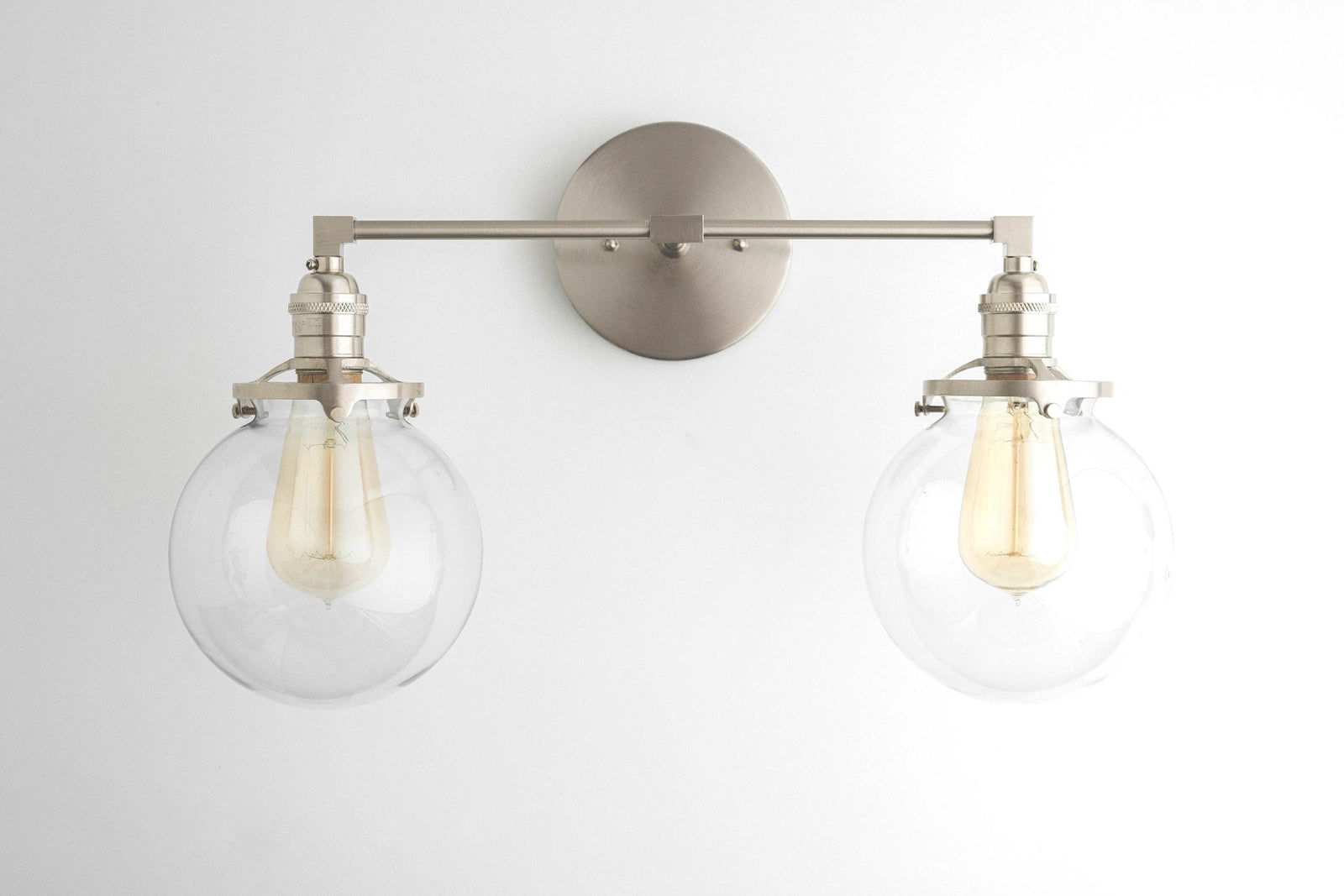 VANITY LIGHT MODEL NO. 3199