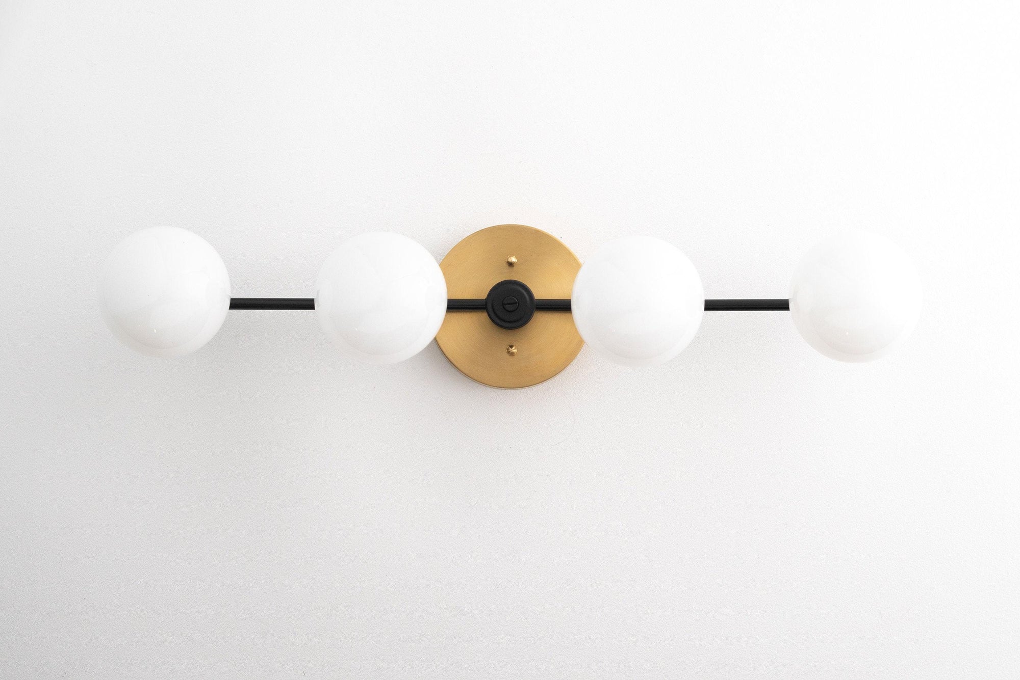 VANITY LIGHT MODEL NO. 1113