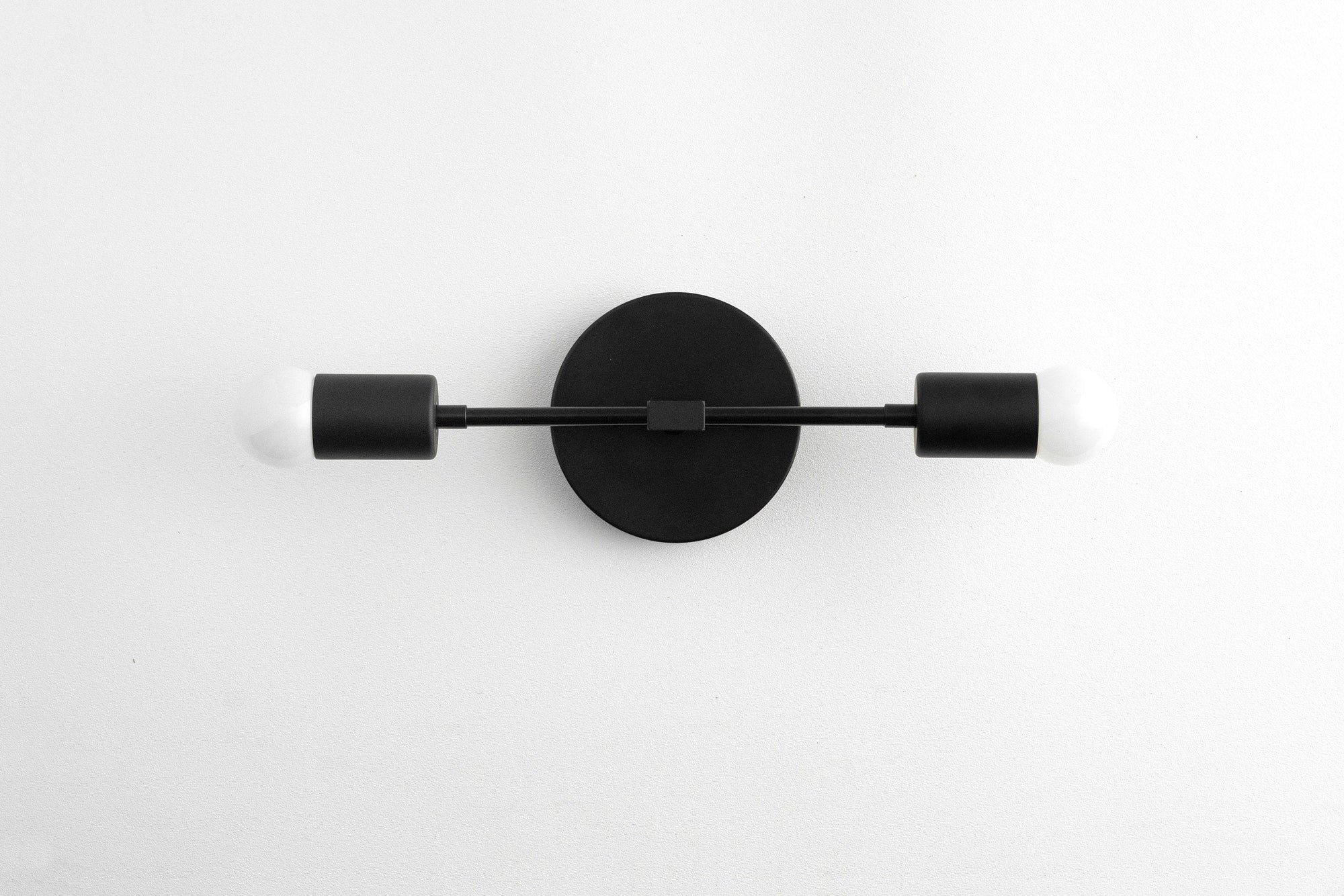 VANITY LIGHT MODEL NO. 5563