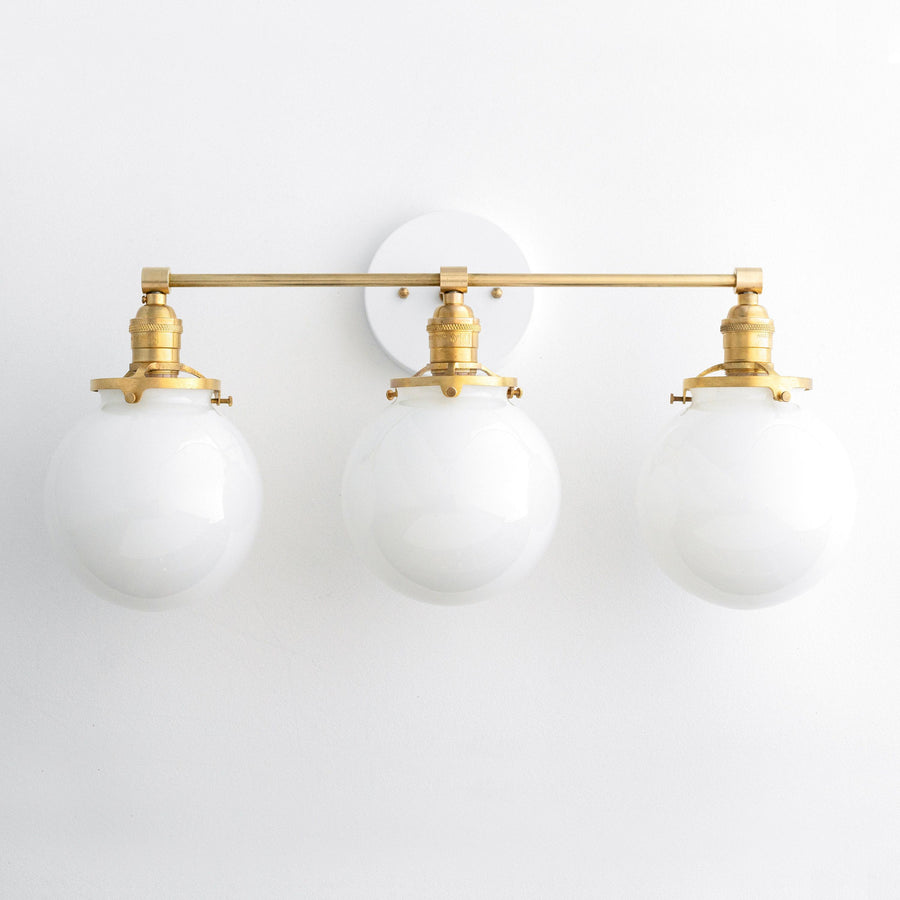 VANITY LIGHT MODEL NO. 4111