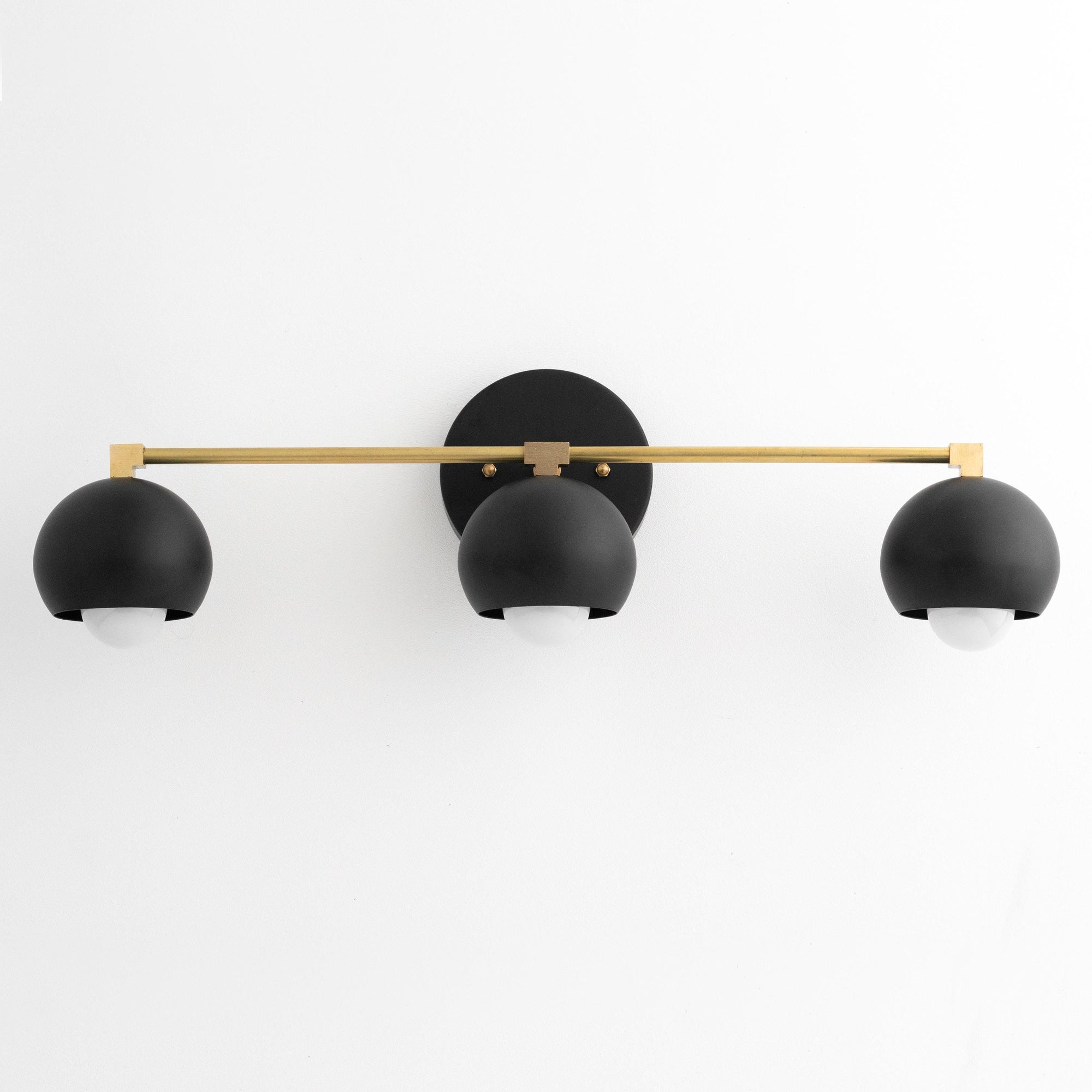 VANITY LIGHT MODEL NO. 6629