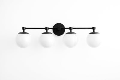 VANITY LIGHT MODEL NO. 7748