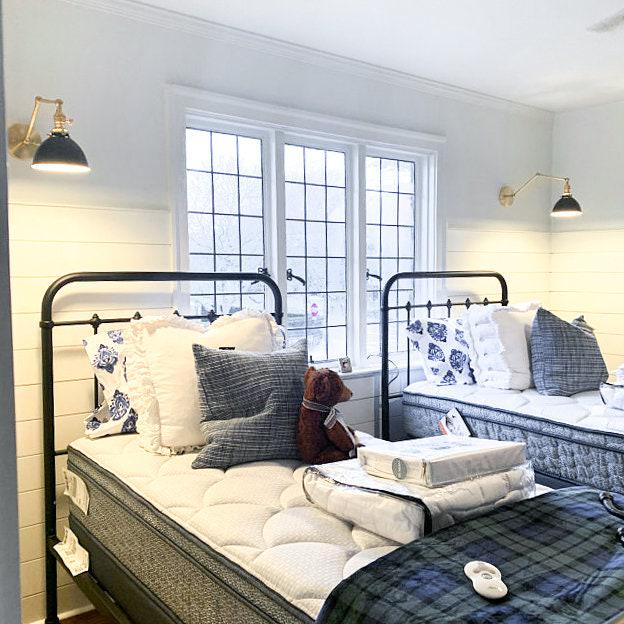 SCONCE MODEL NO. 3208