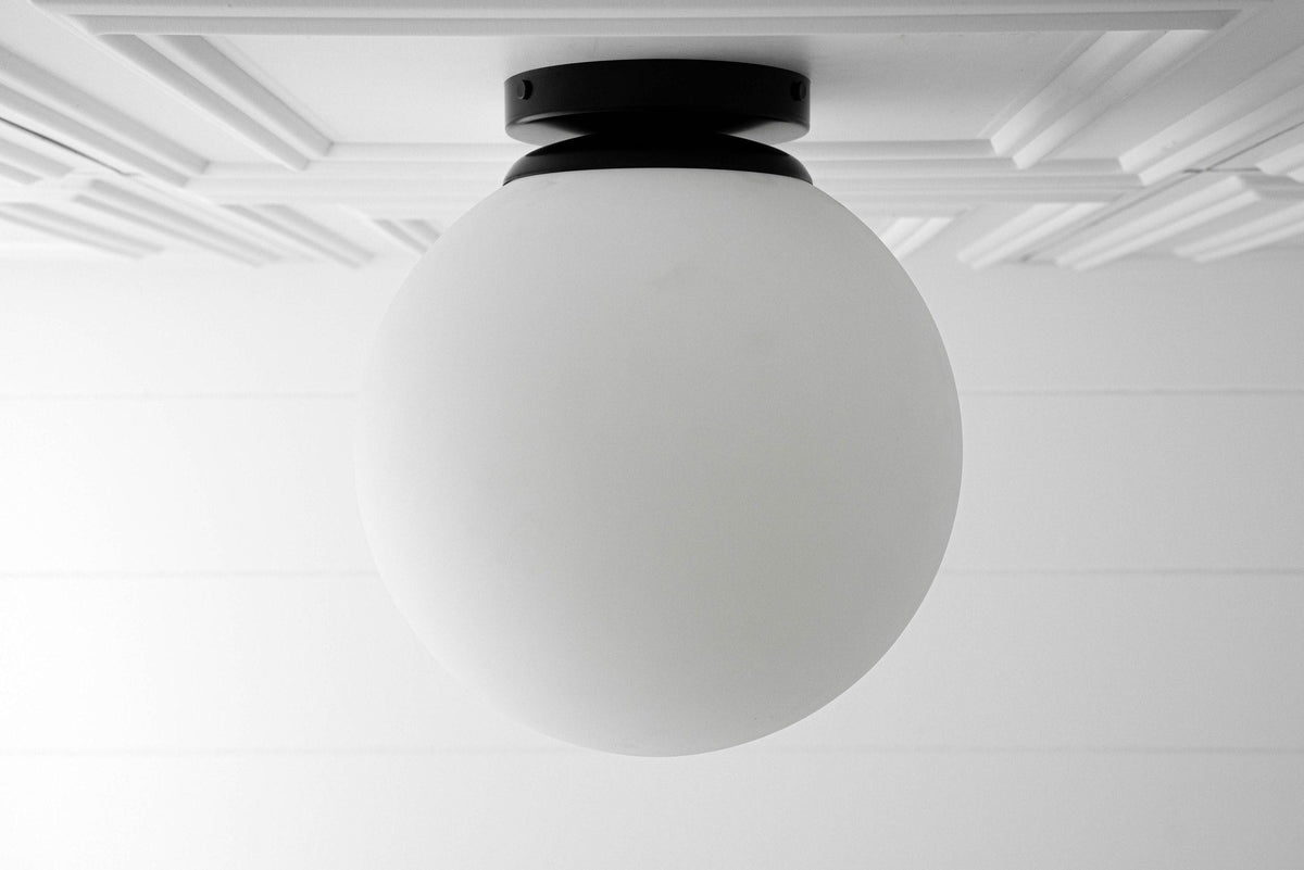 CEILING LIGHT MODEL NO. 2910