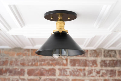 CEILING LIGHT MODEL NO. 7046