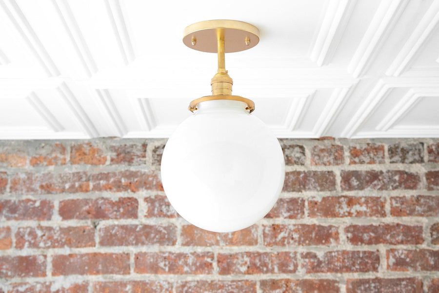 CEILING LIGHT MODEL NO. 8818