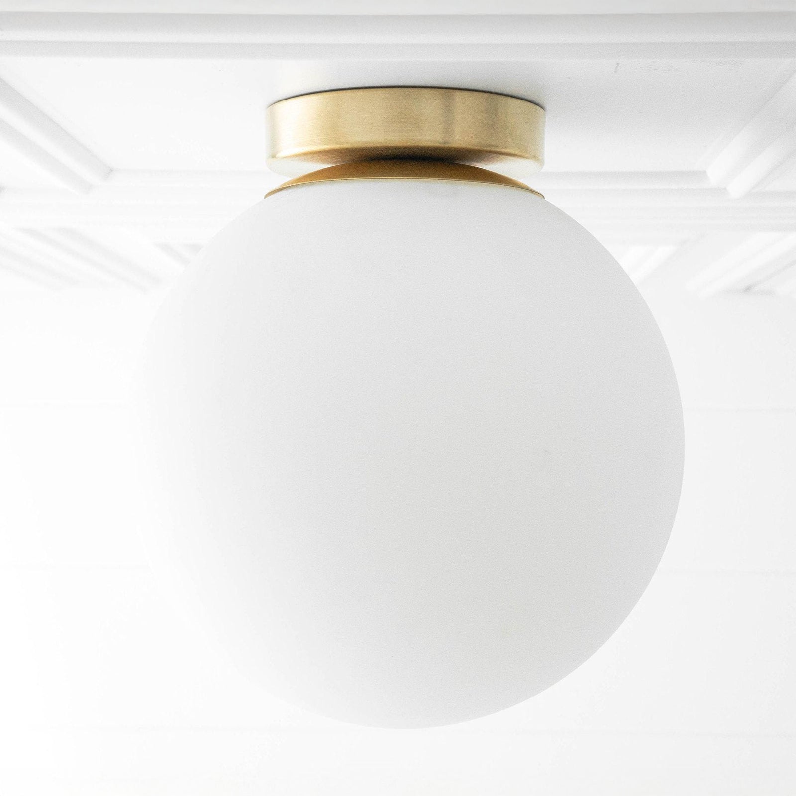 CEILING LIGHT MODEL NO. 2910