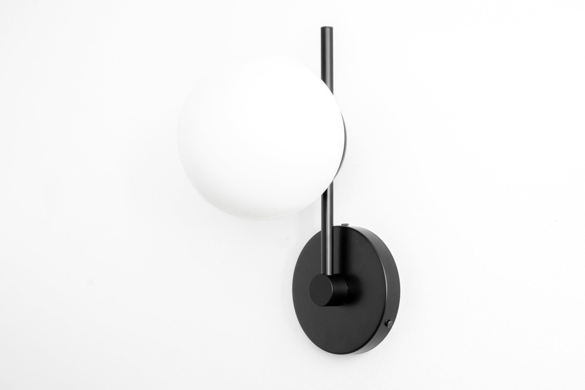 SCONCE MODEL NO. 8203