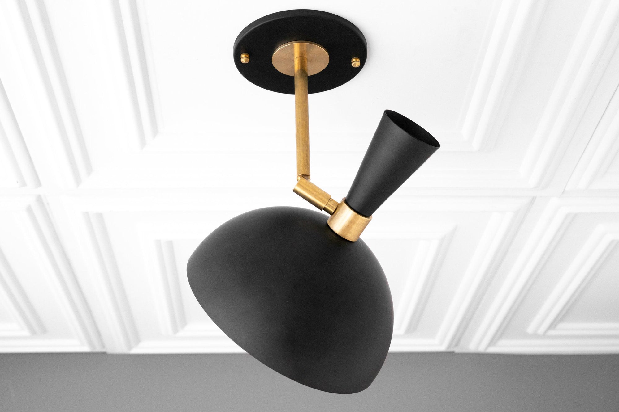 CEILING LIGHT MODEL No. 7307