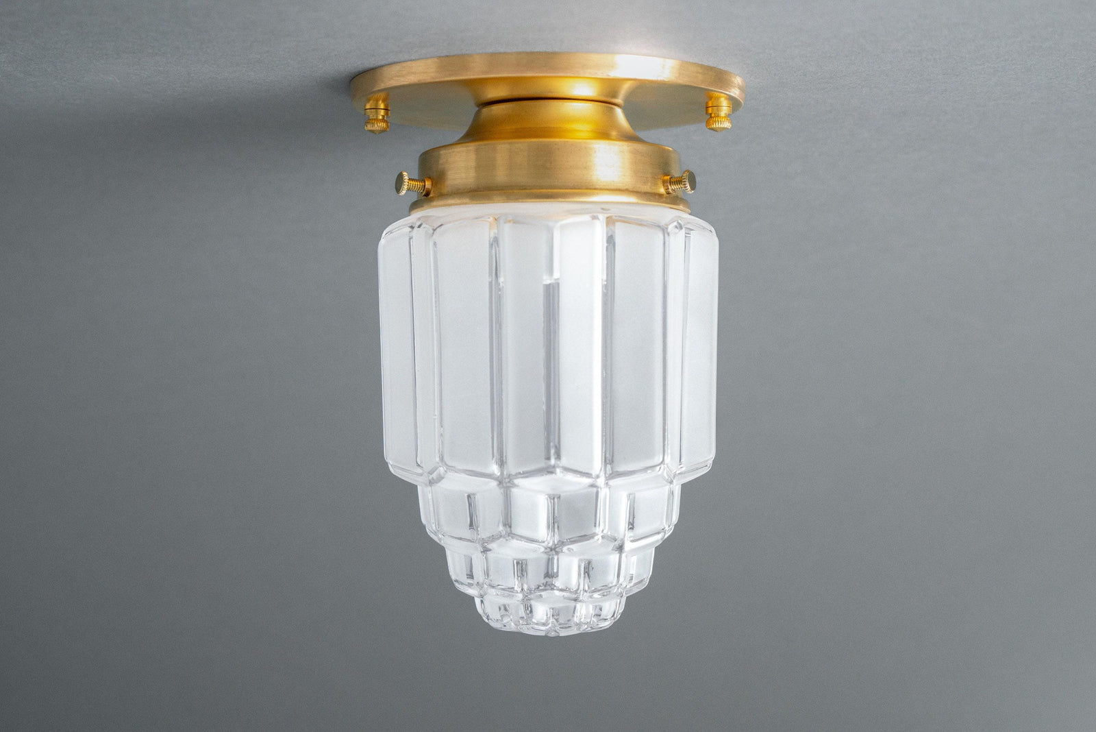 CEILING LIGHT MODEL NO. 8895