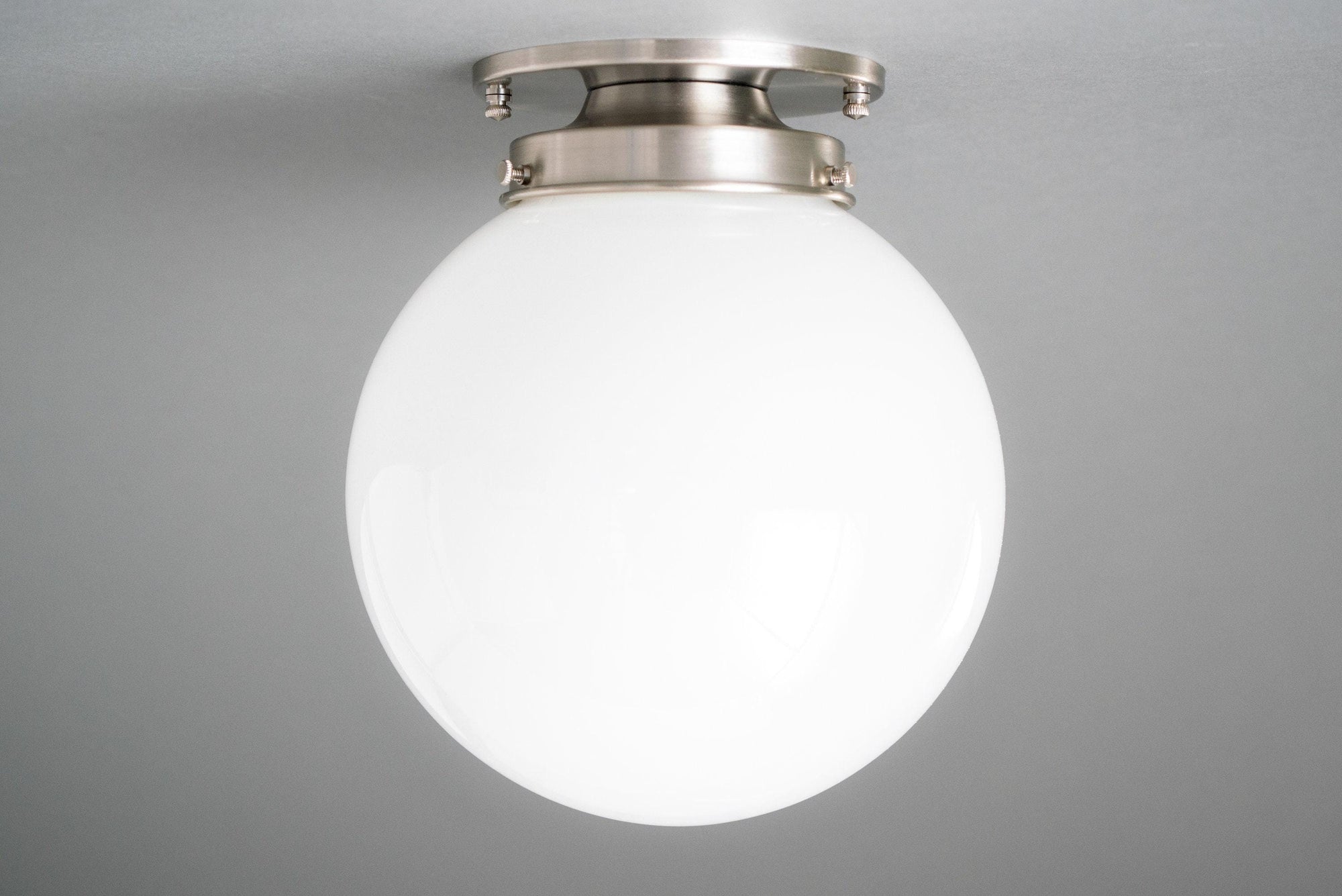 CEILING LIGHT MODEL NO. 5677